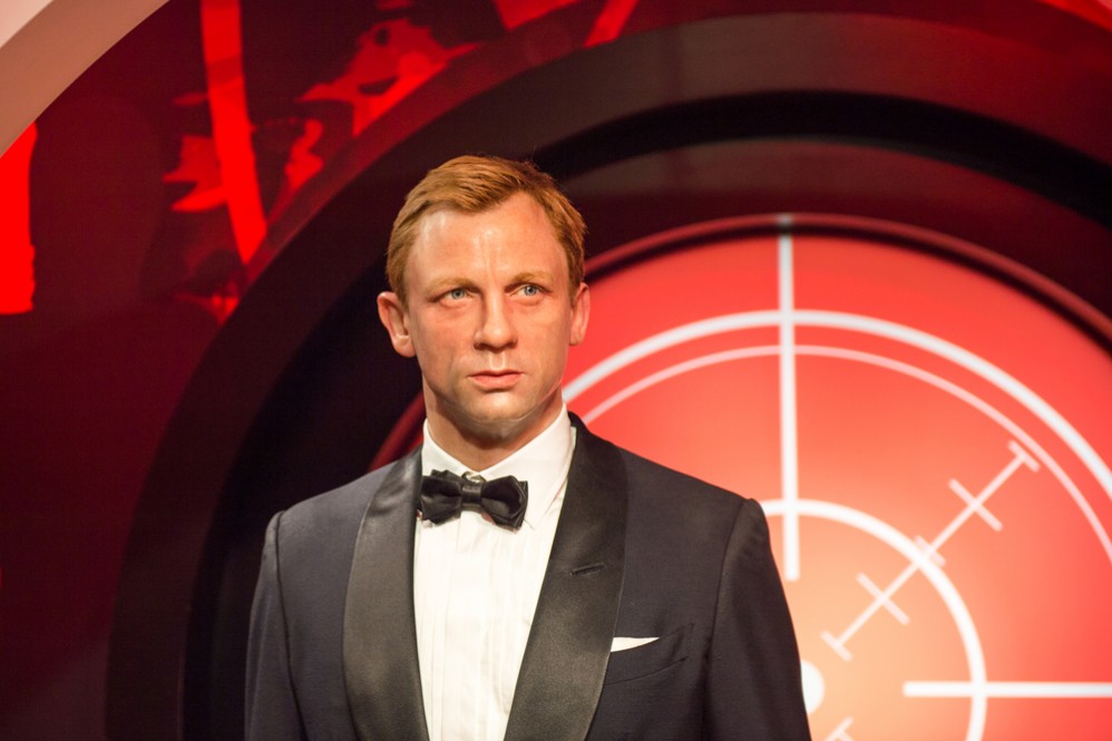 Why Is Daniel Craig S James Bond So Sexless