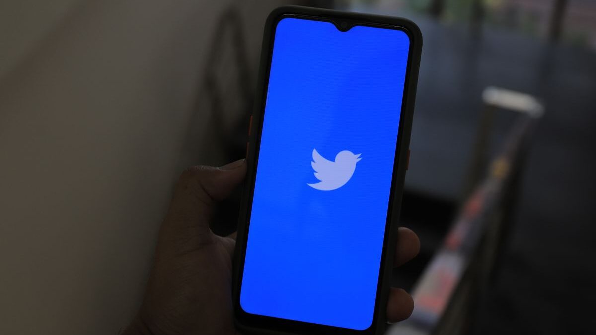 Phone open to Twitter app