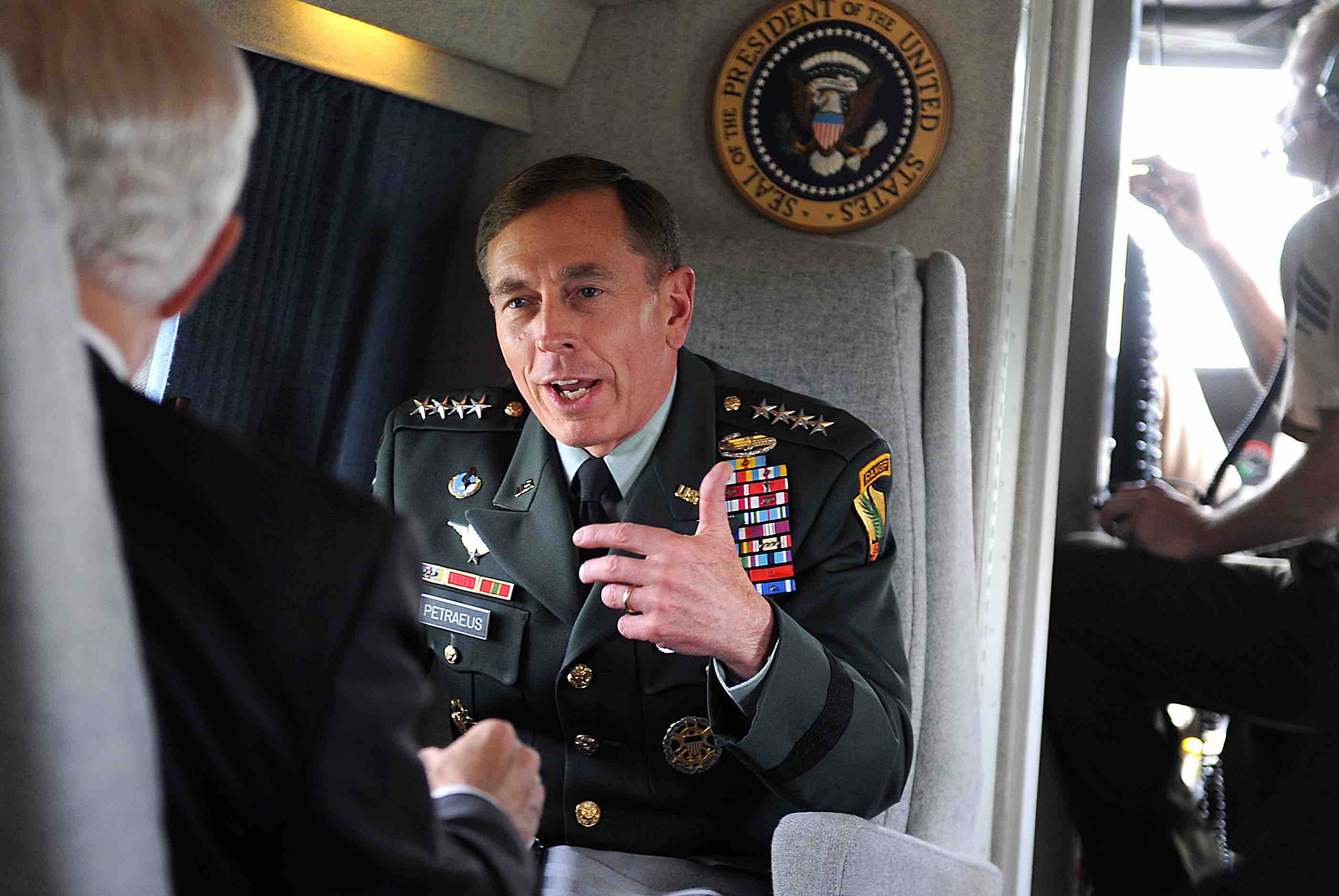 David Petraeus Is Just Another Hillary Clinton In A Better Pantsuit