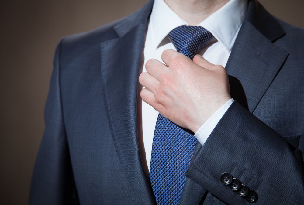How To Buy A Man’s Business Suit