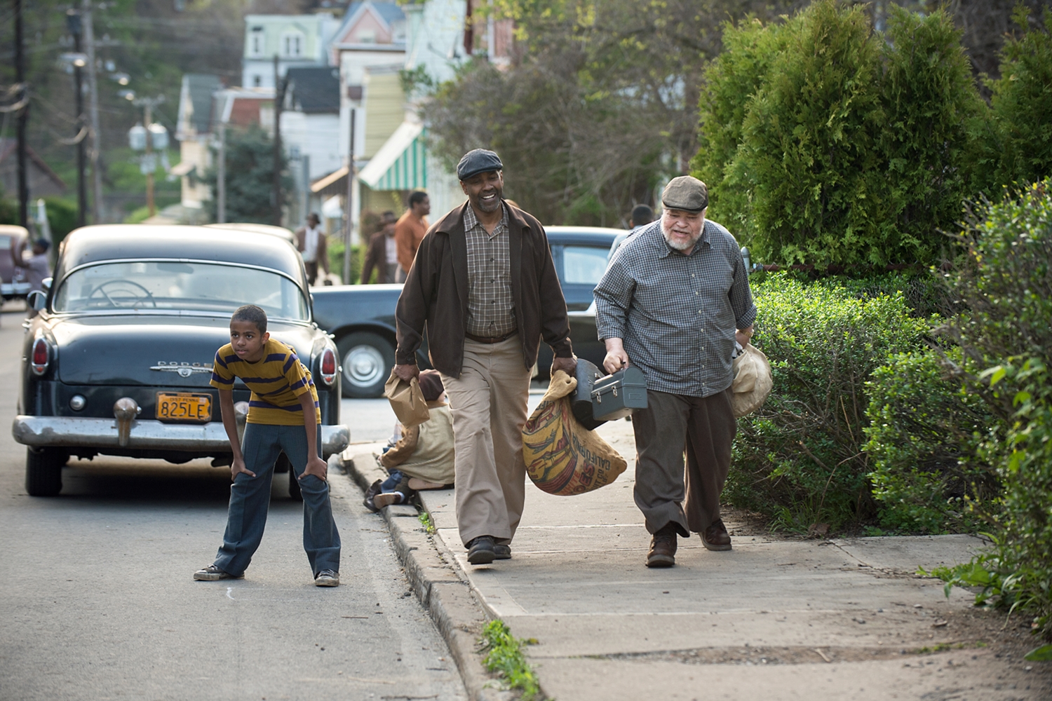 fences-is-a-poignant-commentary-on-the-meaning-of-life-for-all-people