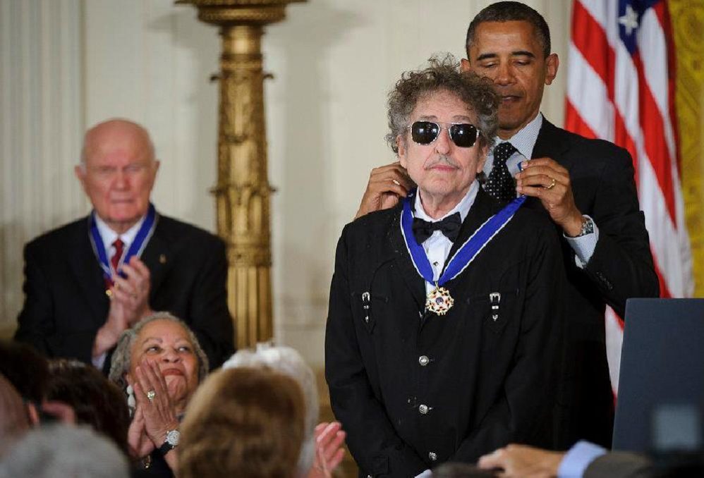 In Nobel Acceptance Speech Bob Dylan Shouts The Blues