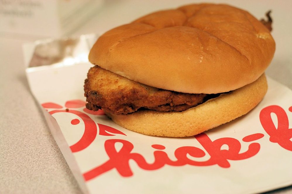 1024px-chickfila-chickensandwich-the-federalist