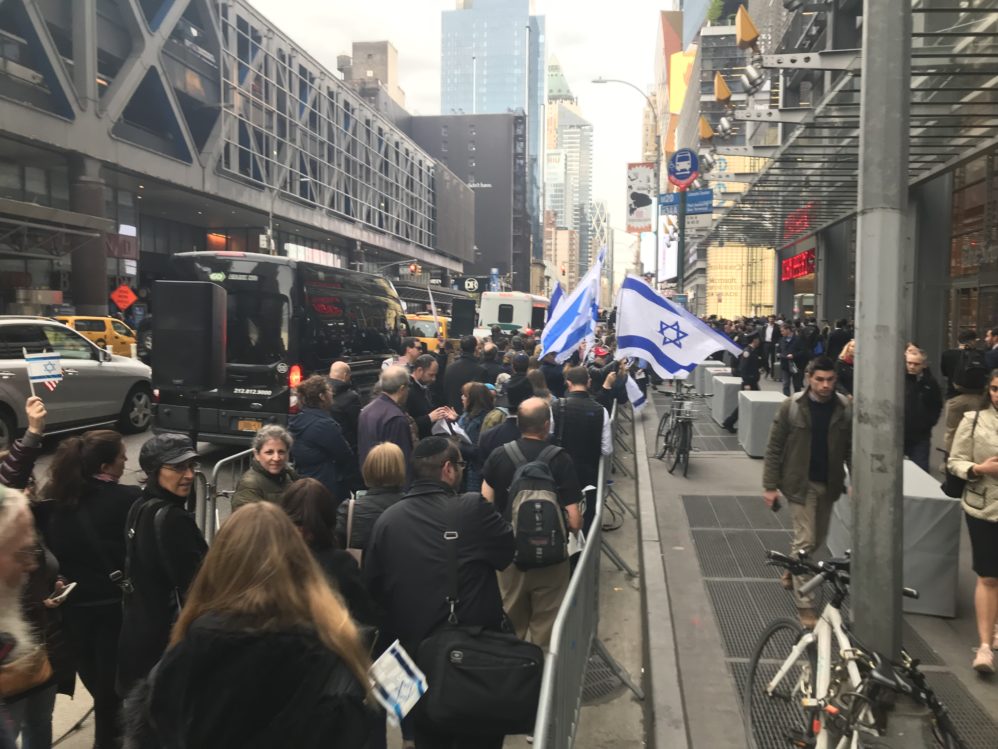 Semiticimpositionists: Protest Erupts Outside New York Times Offices Over Anti-Semitic Cartoon Israel-pic-998x749