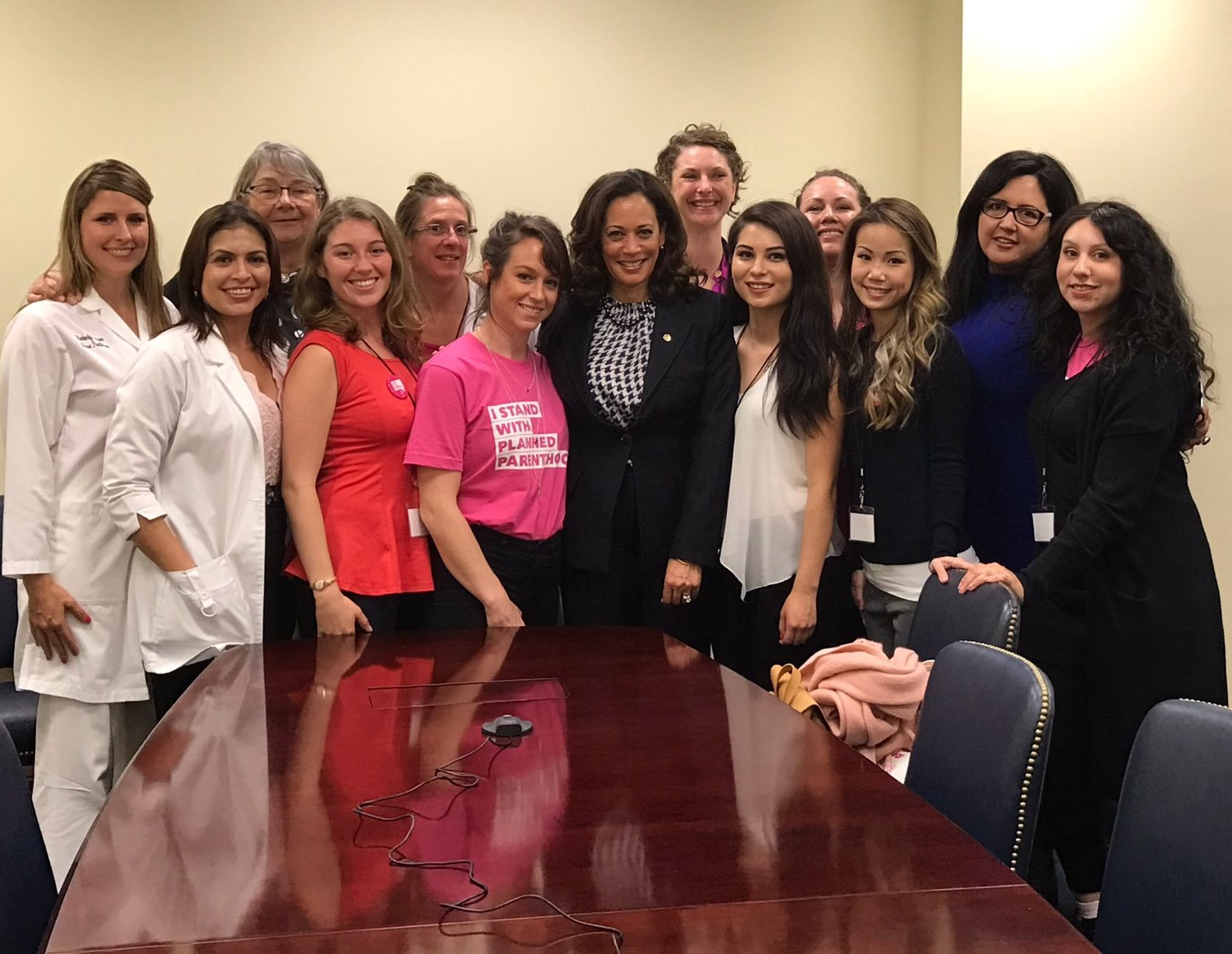 Kamala_Harris_meeting_with_advocates_from_Planned_Parenthood_Action_Fund_C53hx_uU8AIwn_t_cropped.jpg