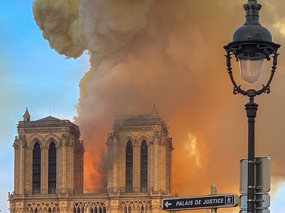 Notre Dame De Paris Still In Grave Danger 50 Chance It