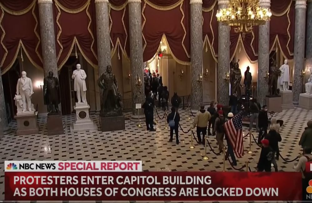 Watch The Capitol Police Open The Doors And Invite Protesters In