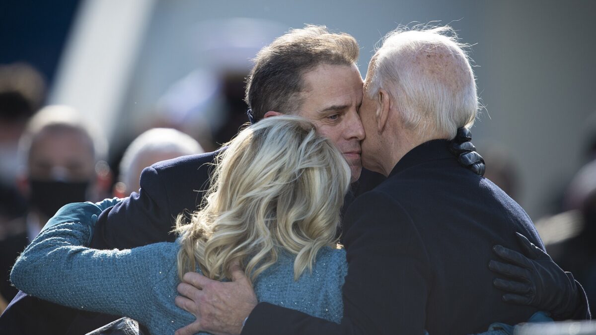Joe, Jill, and Hunter Biden hugging