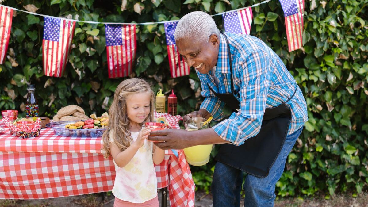 Family 4th of July picnic