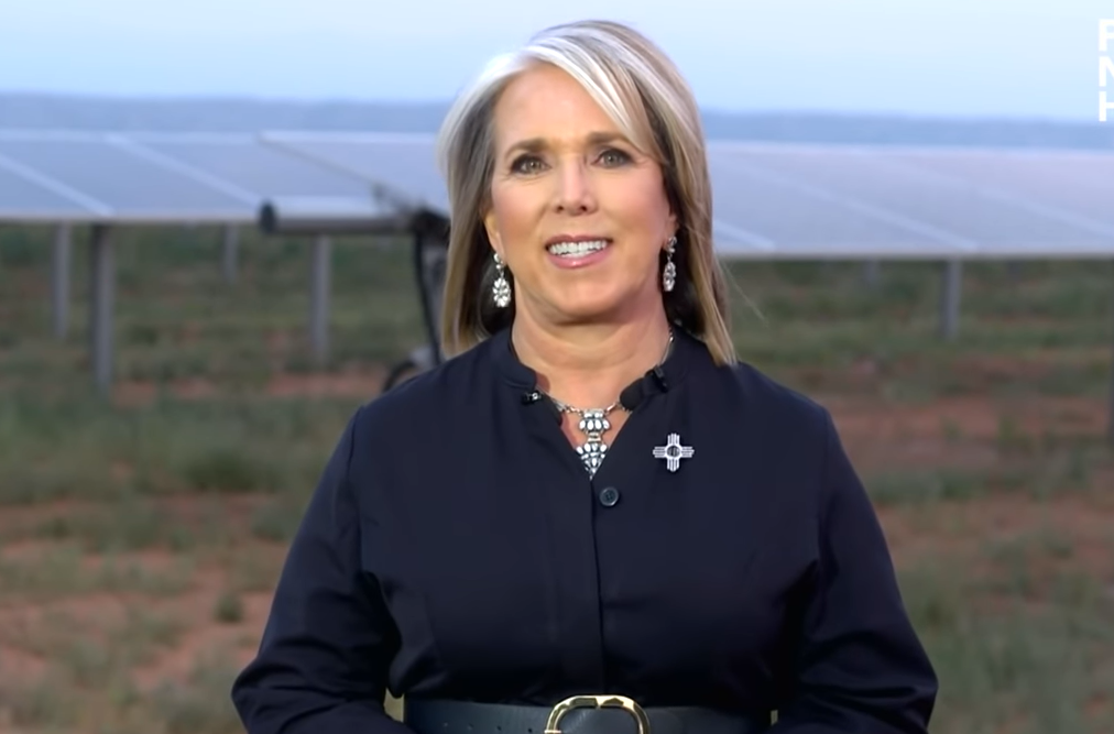 NM Governor's Car Gets 13 MPG While She Demands 52 MPG