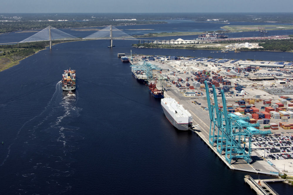 DeSantis Invites Shipping Companies To Florida Ports As Vessels Idle In California Backlogs
