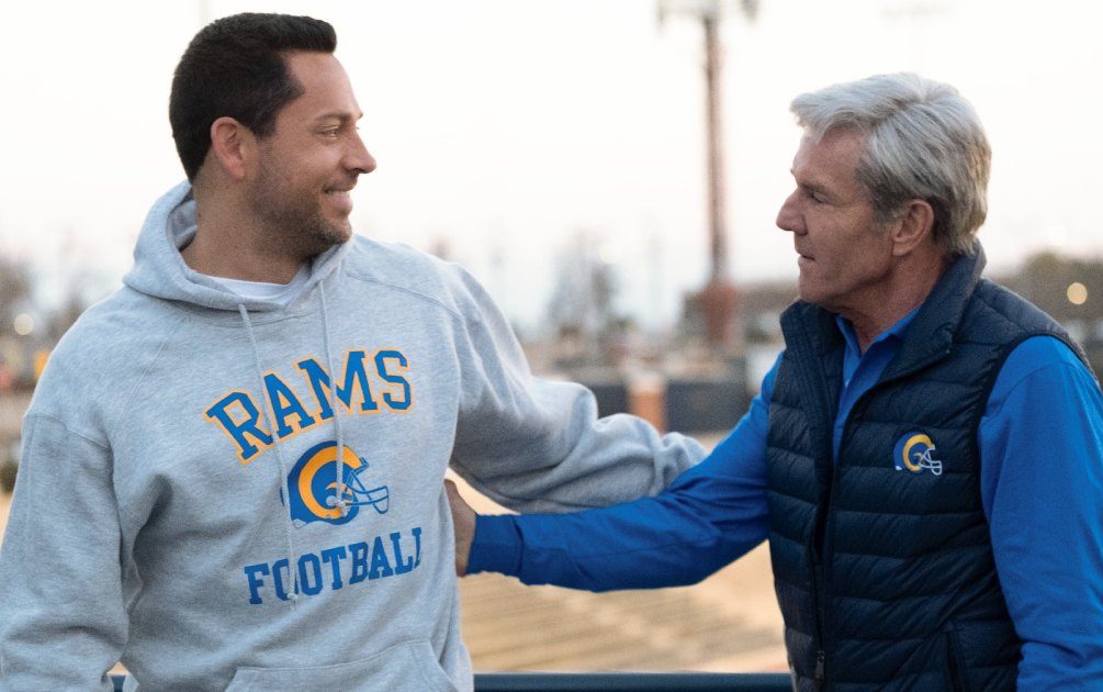 Kurt Warner, Zachary Levi On Filming 'American Underdog' In A Blizzard - Vimarsana News