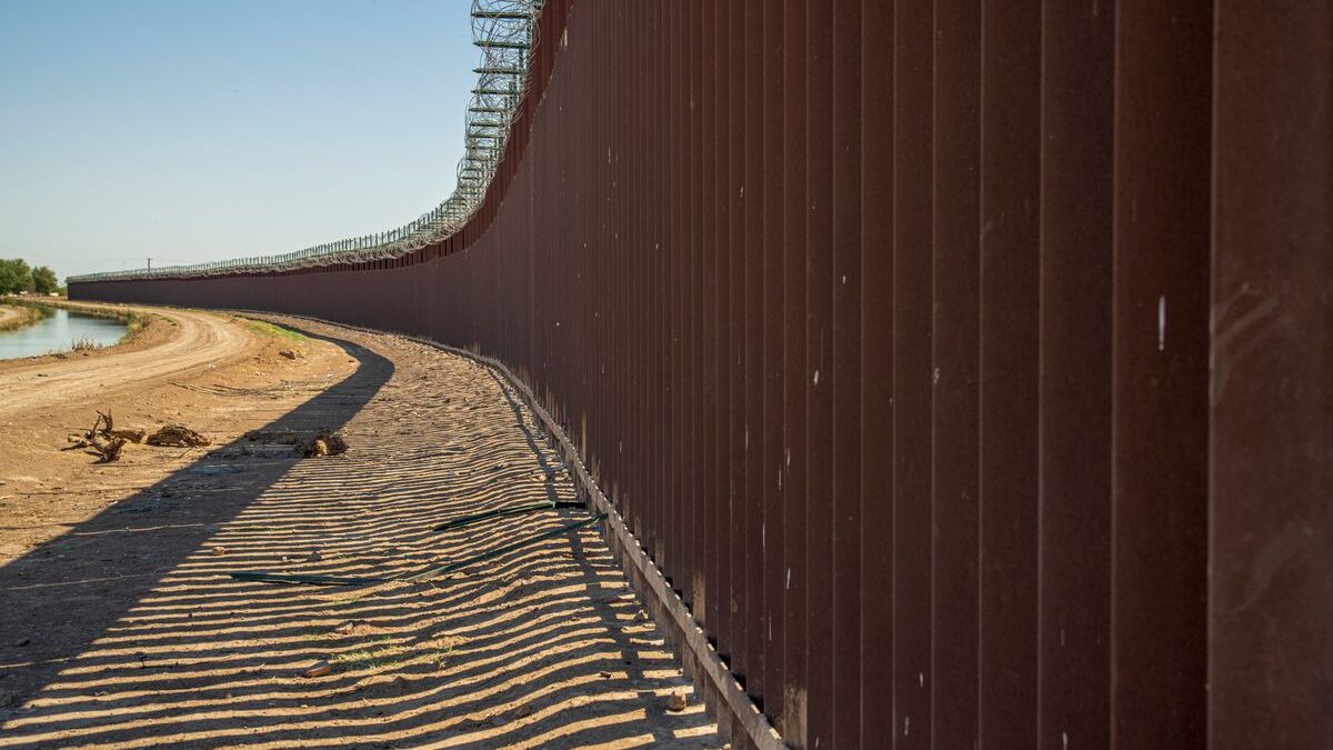 Border wall