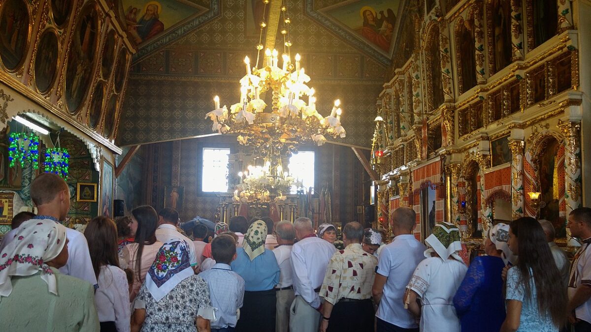 Christians in Ukrainian church