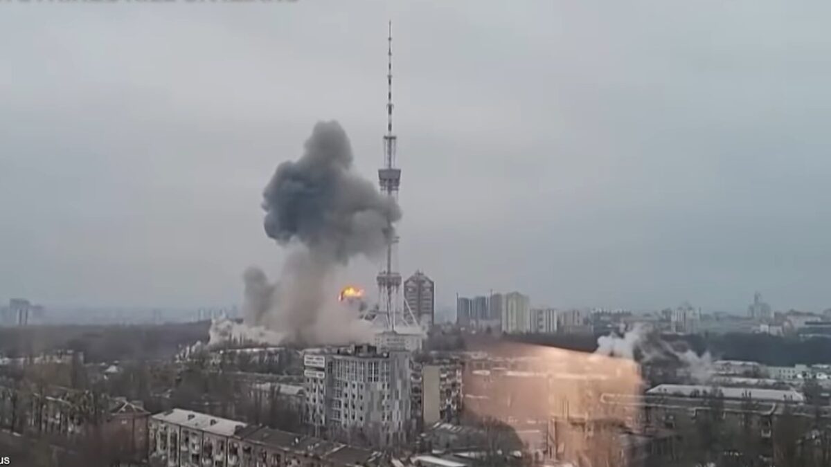 Russia bombing Ukrainian cities