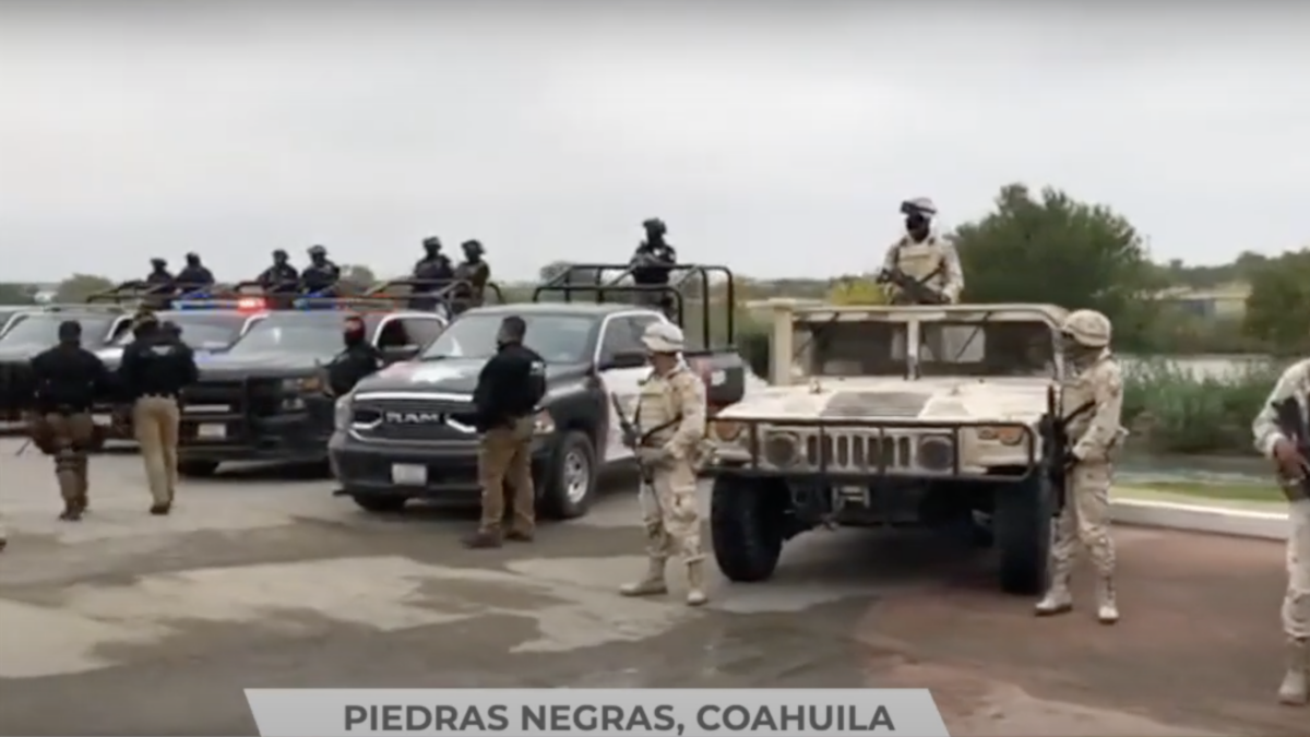 Mexico governor stages border theater