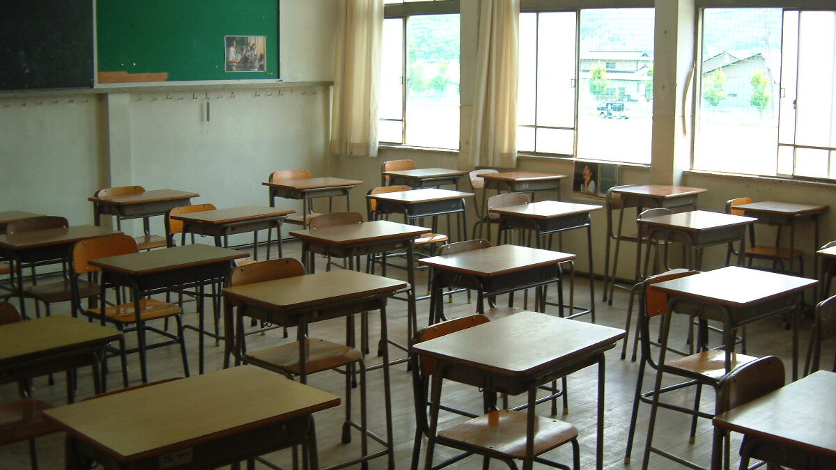 classroom with empty desks
