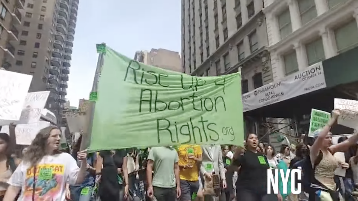 abortion protestors march