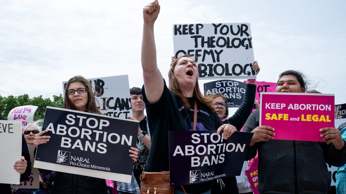 pro-abortion protesters