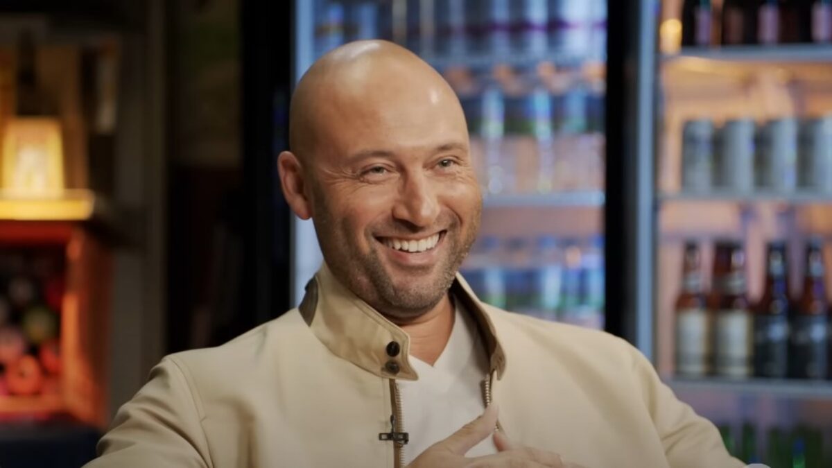First Base Chats With 'The Captain' Derek Jeter | Ext. Interview | DESUS & MERO | SHOWTIME