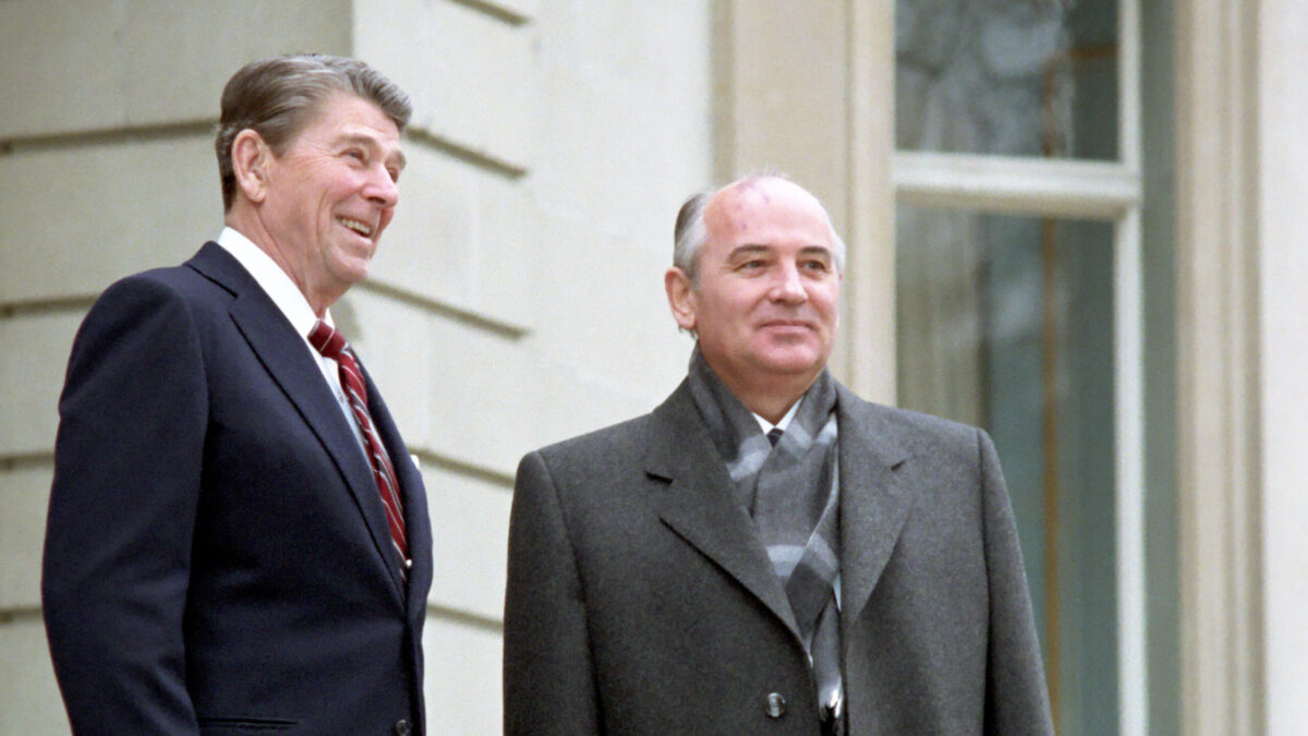 Mikhail Gorbachev and Ronald Reagan