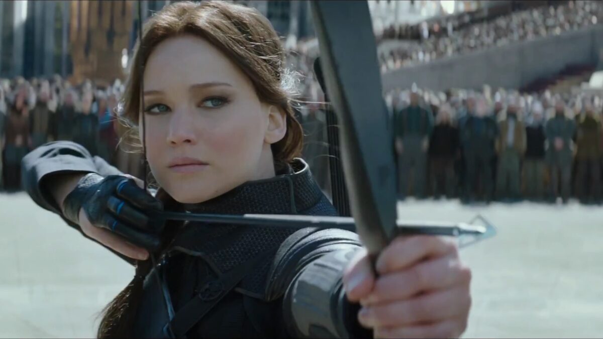 Katniss shooting arrow