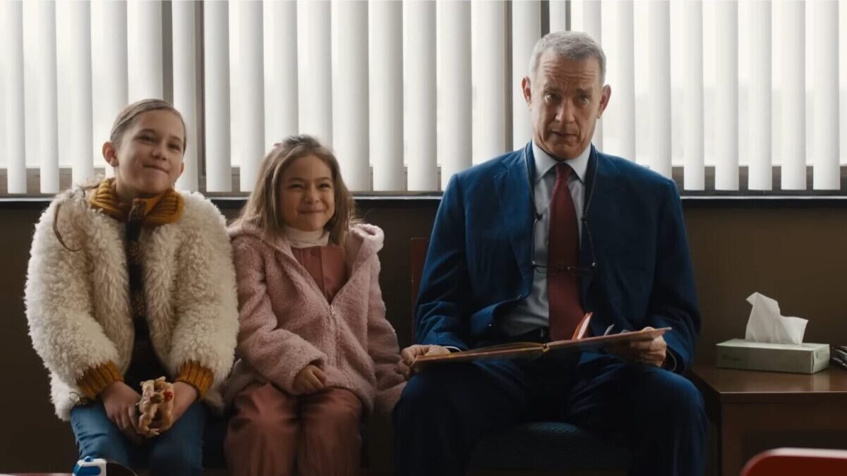 Tom Hanks and little girls in Otto trailer