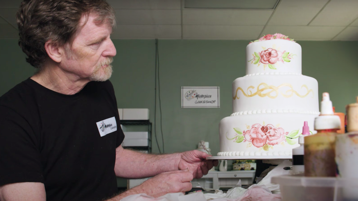 Jack Phillips decorating a cake
