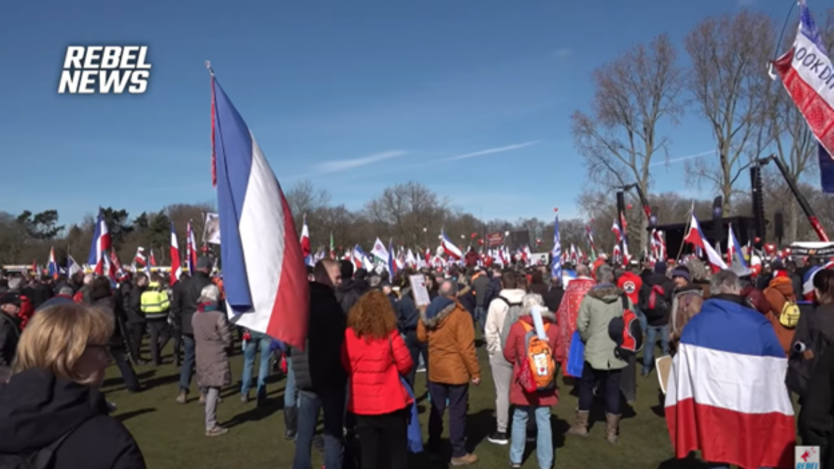 Dutch farmers protesting the government's climate policies