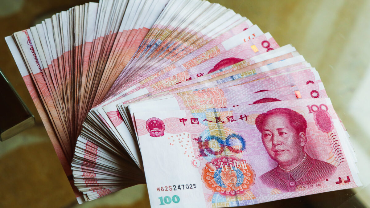 Chinese 100 yuan bills