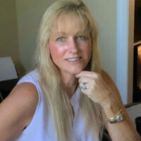 Author Shelly Norden profile
