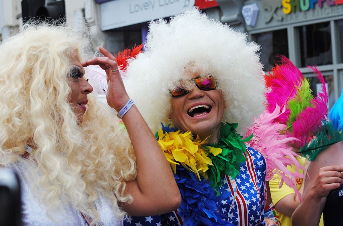 US Navy seeks help from drag queens to meet recruitment goals.