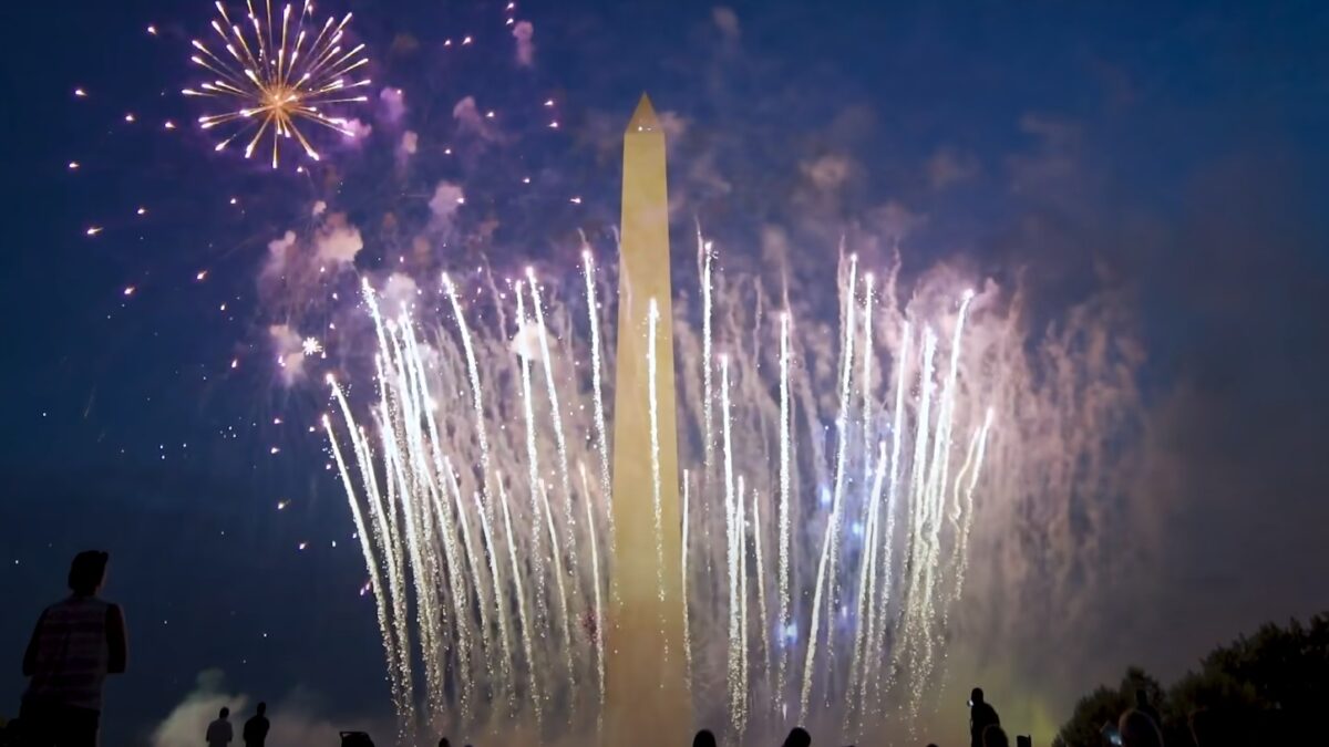 July Fourth fireworks around Washington monument