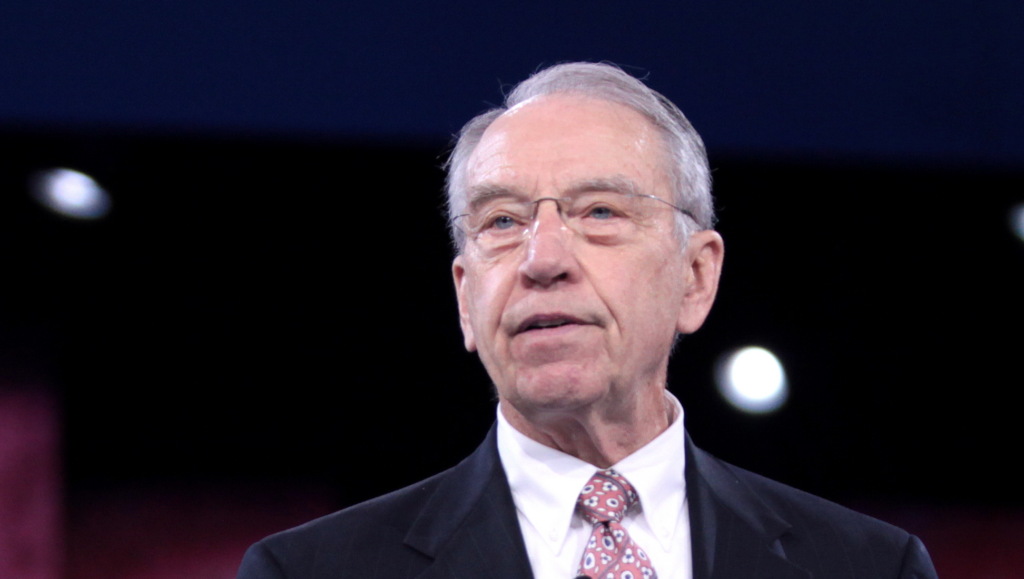 Russiagate Redux: Grassley Calls Out FBI For Leaking Lies