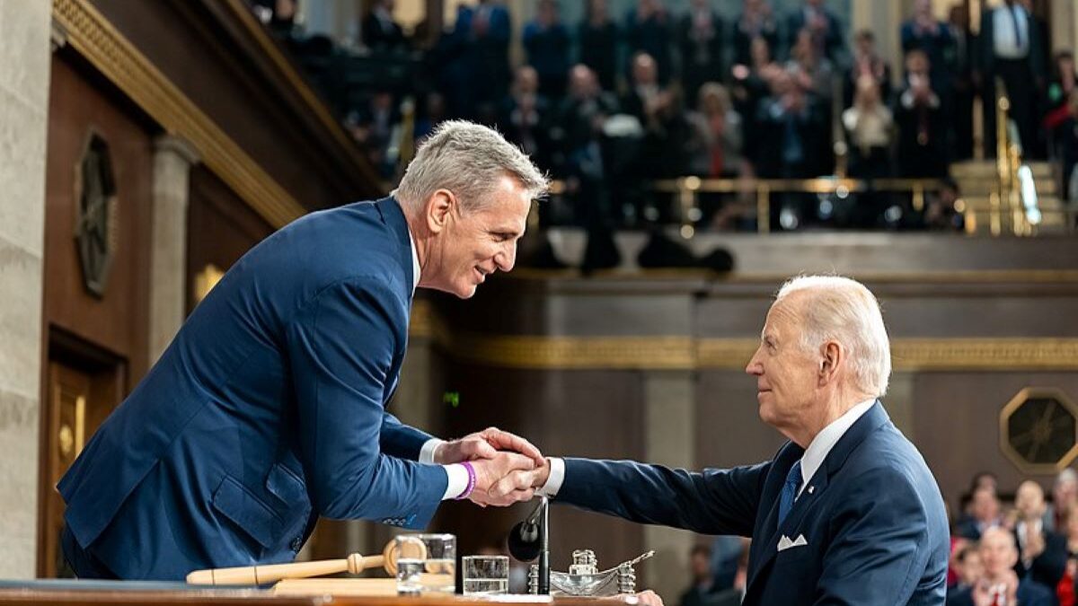 Kevin McCarthy greets Joe Biden at the latter's State of the Union address