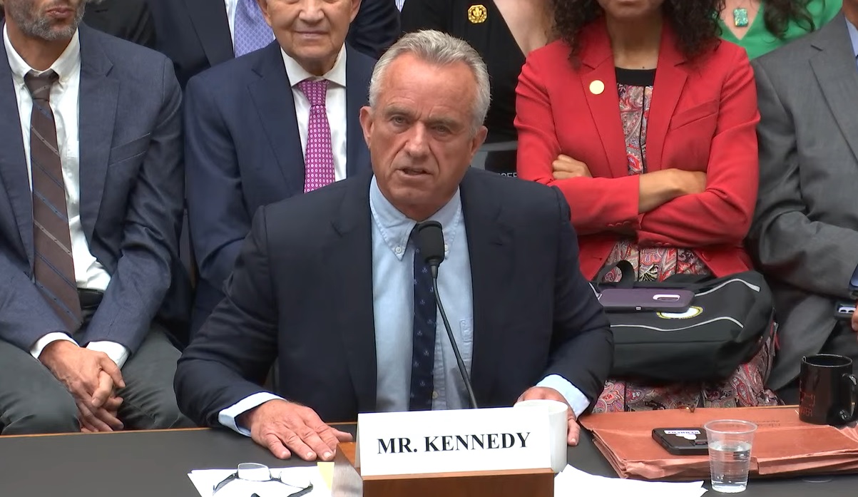 Democrats attempt to silence Robert F. Kennedy Jr. during censorship hearing.