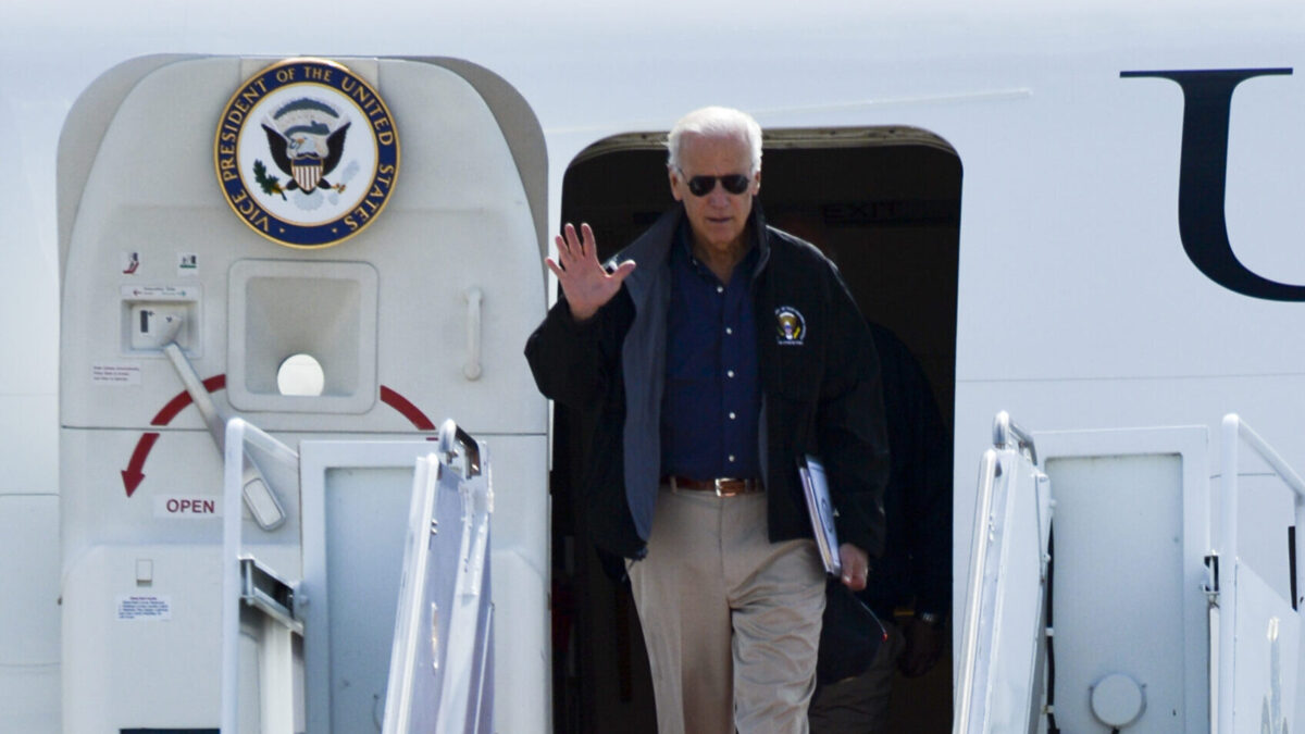 Joe Biden deplanes from Air Force Two