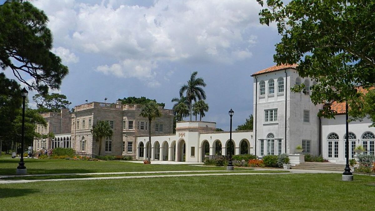 Lawsuit targets New College of Florida for alleged leftist academic dominance.
