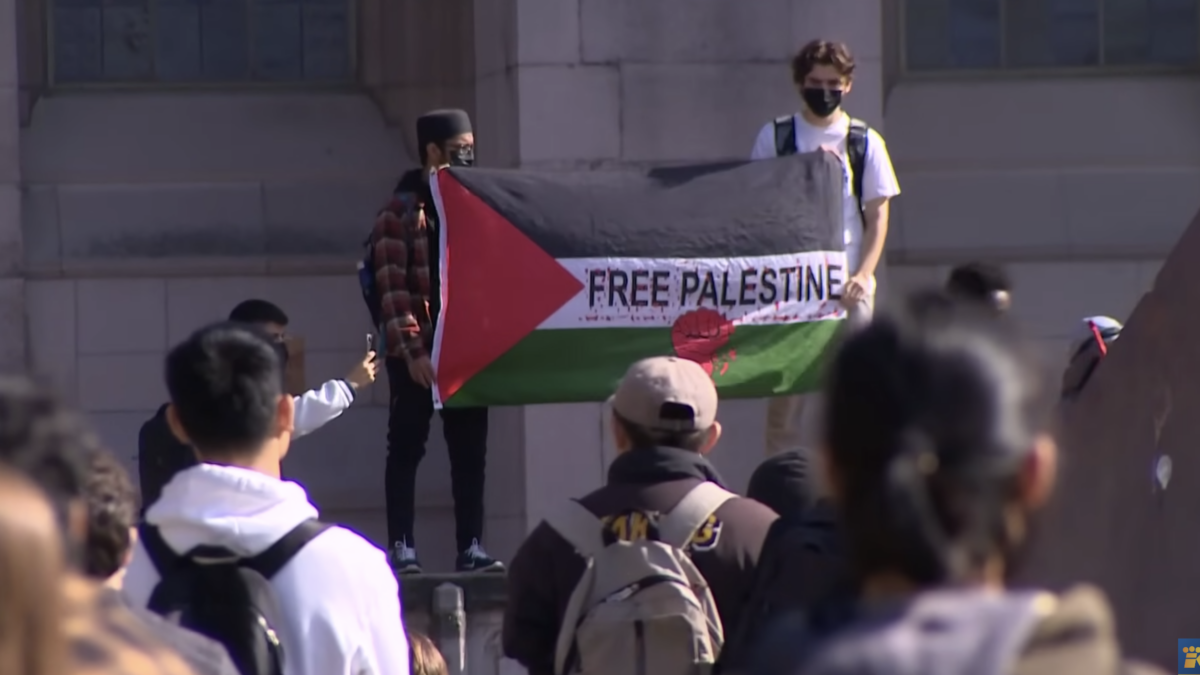 students with Palestine flag