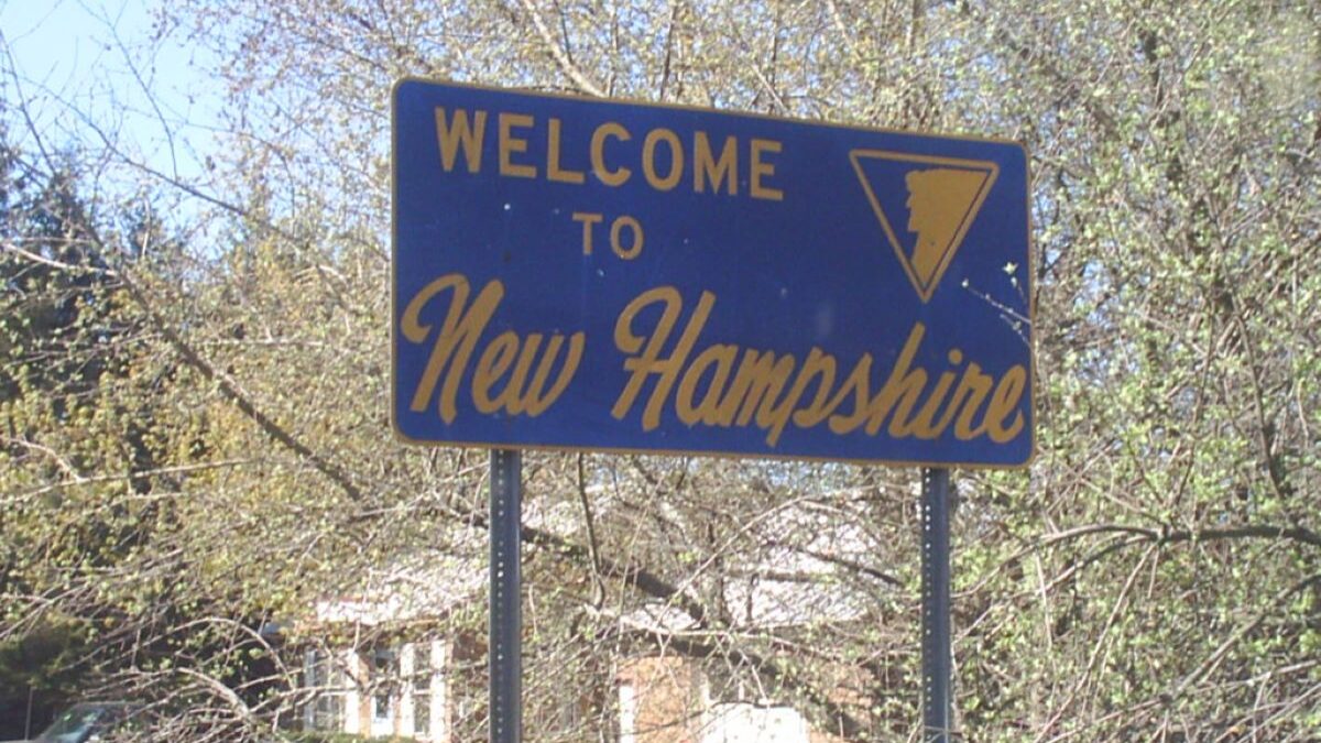 'Welcome to New Hampshire' sign.