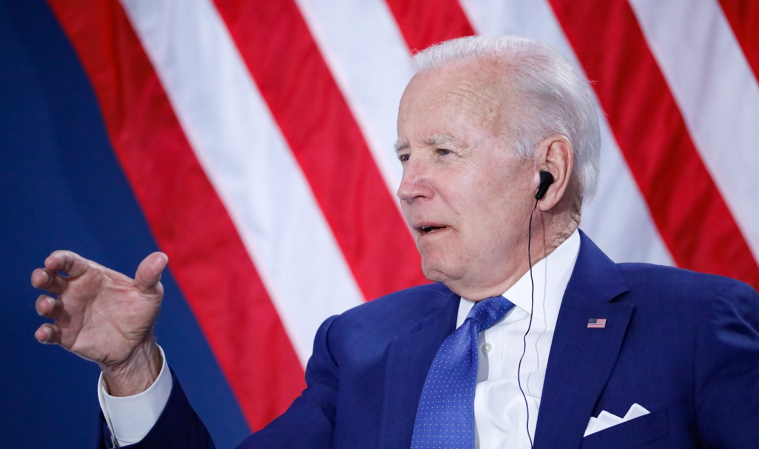 Democrats misrepresented the number of Biden’s classified documents as ‘six items,’ but the special counsel report reveals it was over 300