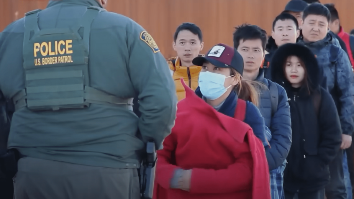 Chinese nationals illegally cross U.S. border