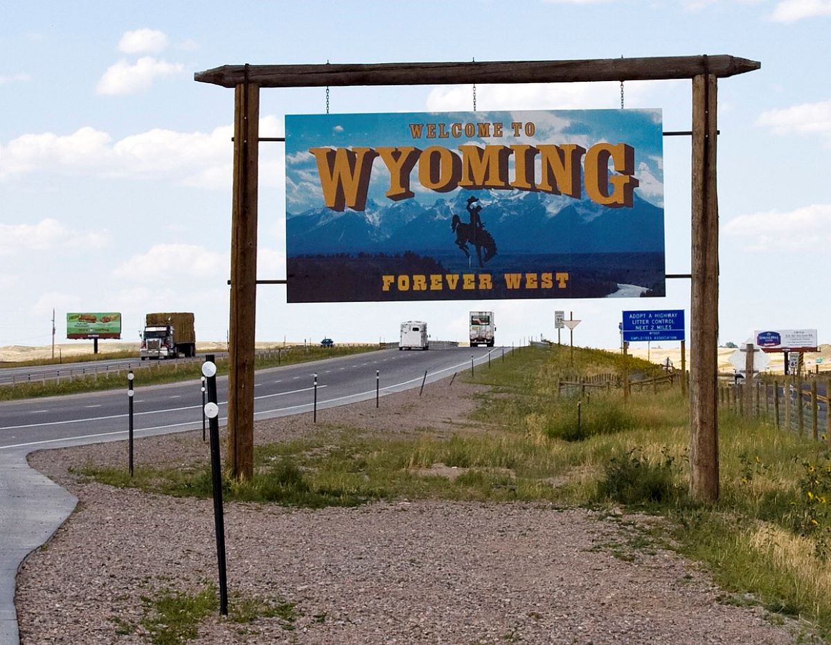 Wyoming is the epicenter of america’s fake ‘red state’ problem