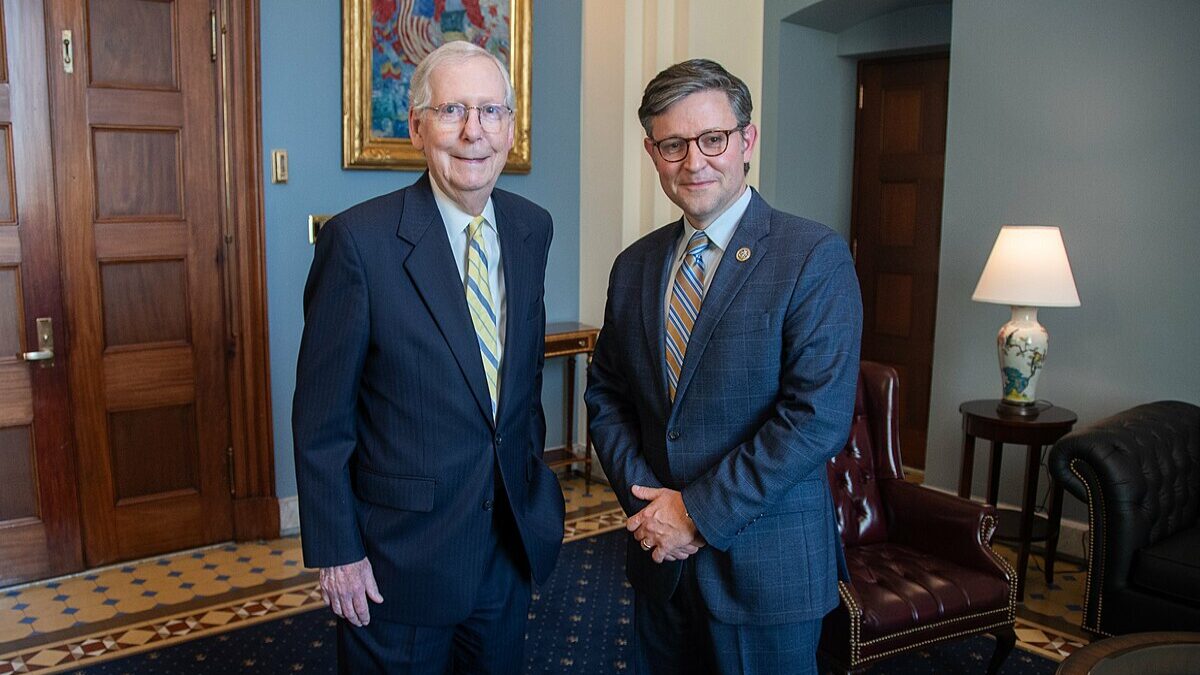 Mike Johnson and Mitch McConnell meeting.