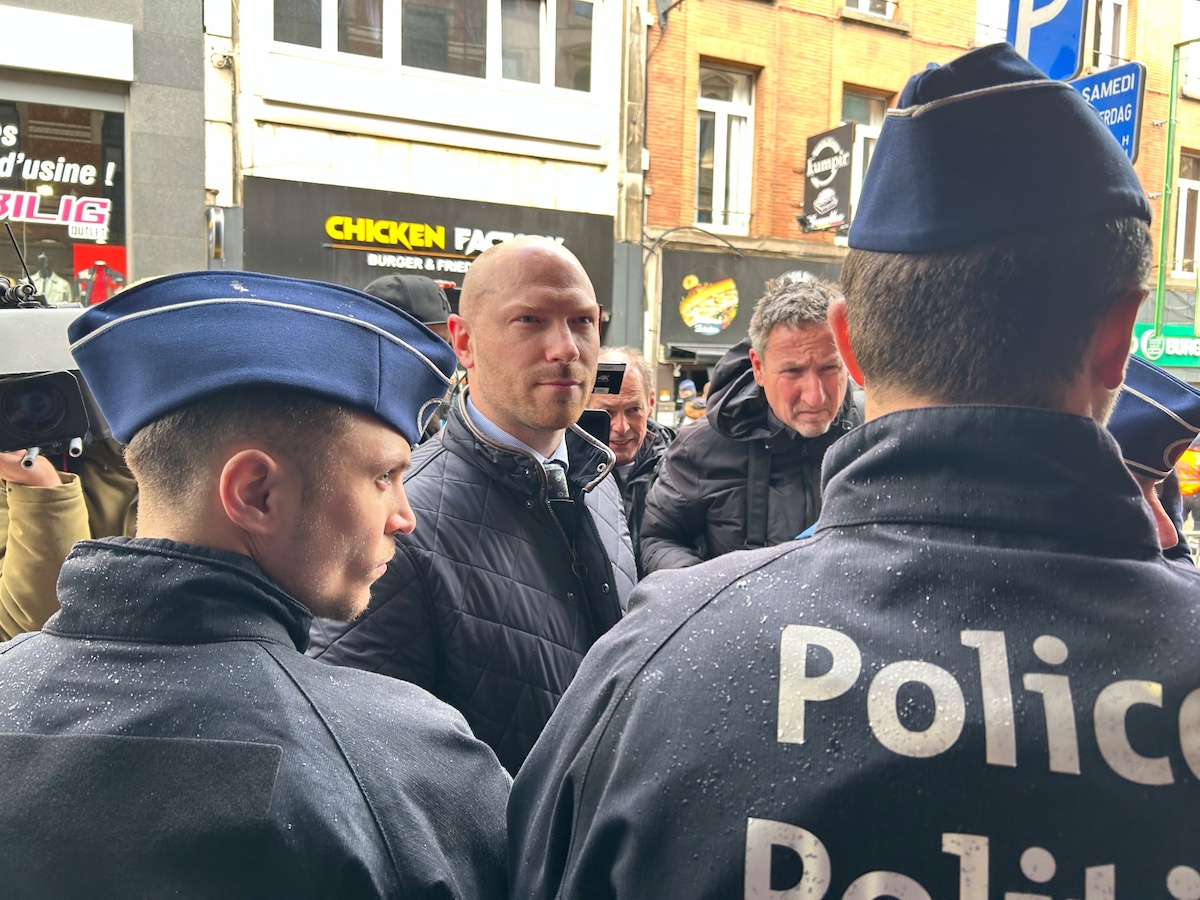 In postliberal brussels, a mayor sends police to shut down natcon