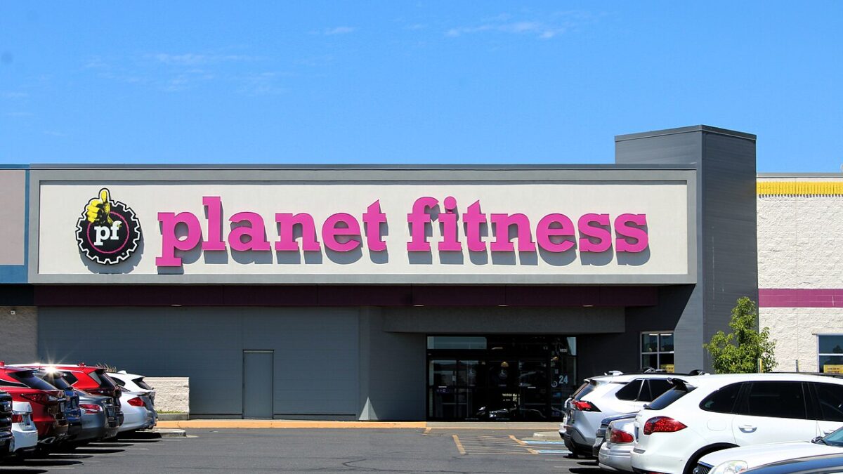 Planet Fitness sign on building
