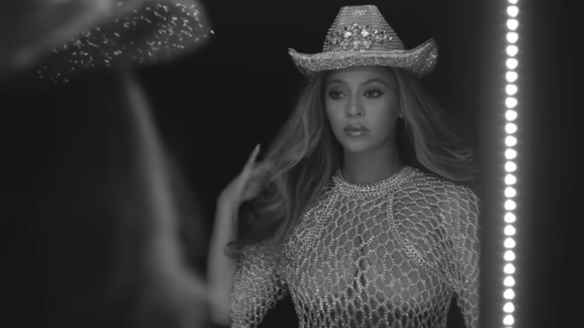 Beyonce in a cowboy hat