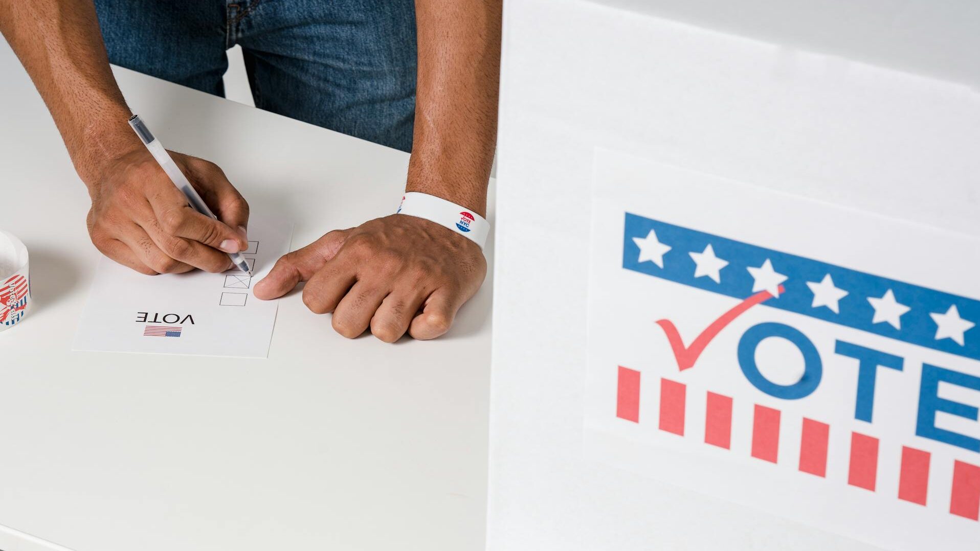 Unofficial voter registration site collects pennsylvanians’ info for ‘political activities’