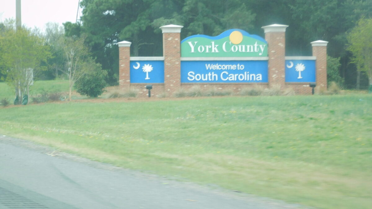 South Carolina state welcome sign.