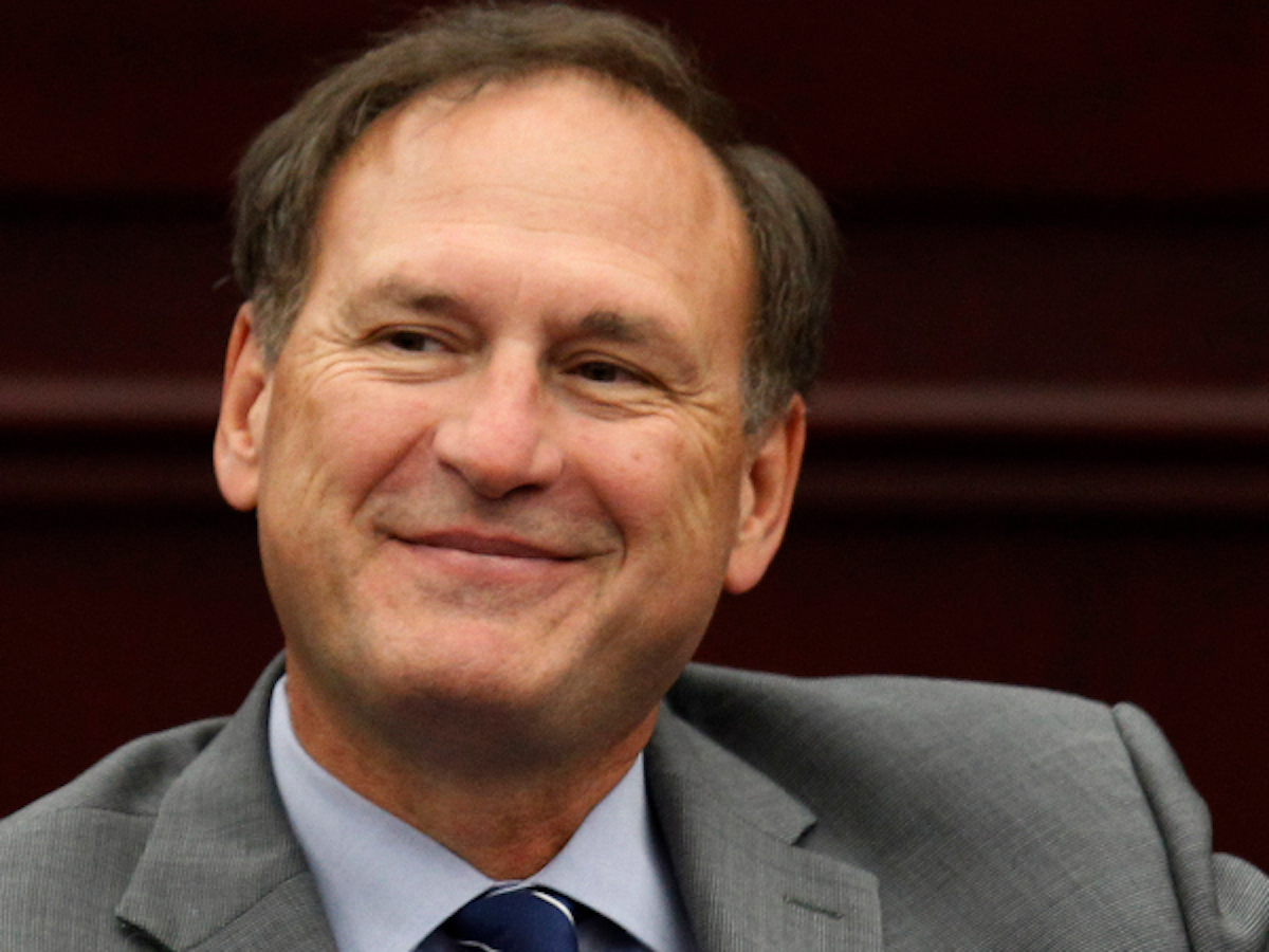 Washington Post Writers Acknowledge Alito Flag Story Lacks Substance, Driven by Partisan Journalism